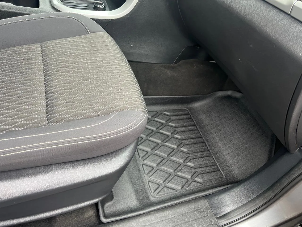 Pisos Calce Perfecto Premium- Maxus - T60 / T90 - 2019-2025 - Imagen 3